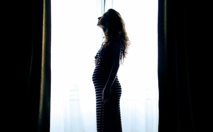 Депрессивные расстройства у женщин во время беременности и после родов: роль семейных отношений