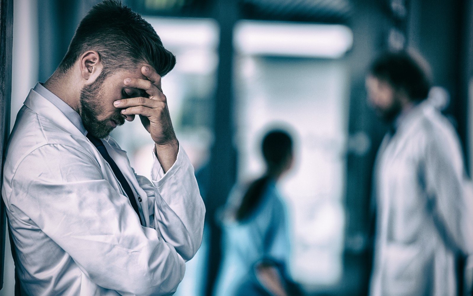 COVID-19: риски психической травматизации среди медицинских работников