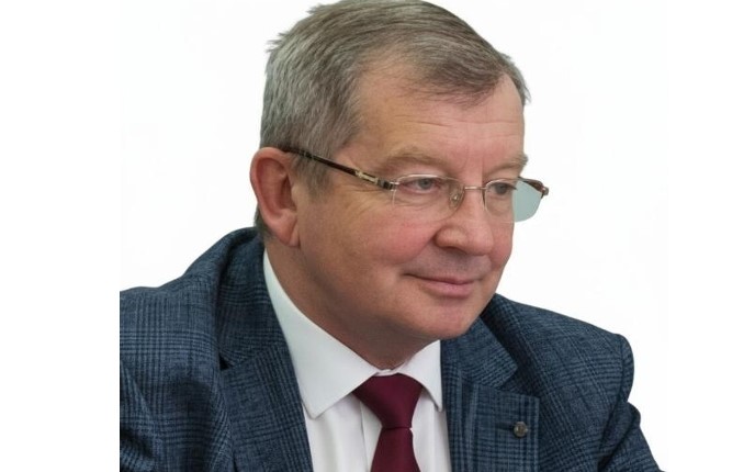 В.В. Спасенников: «Больше дела —  меньше слов»