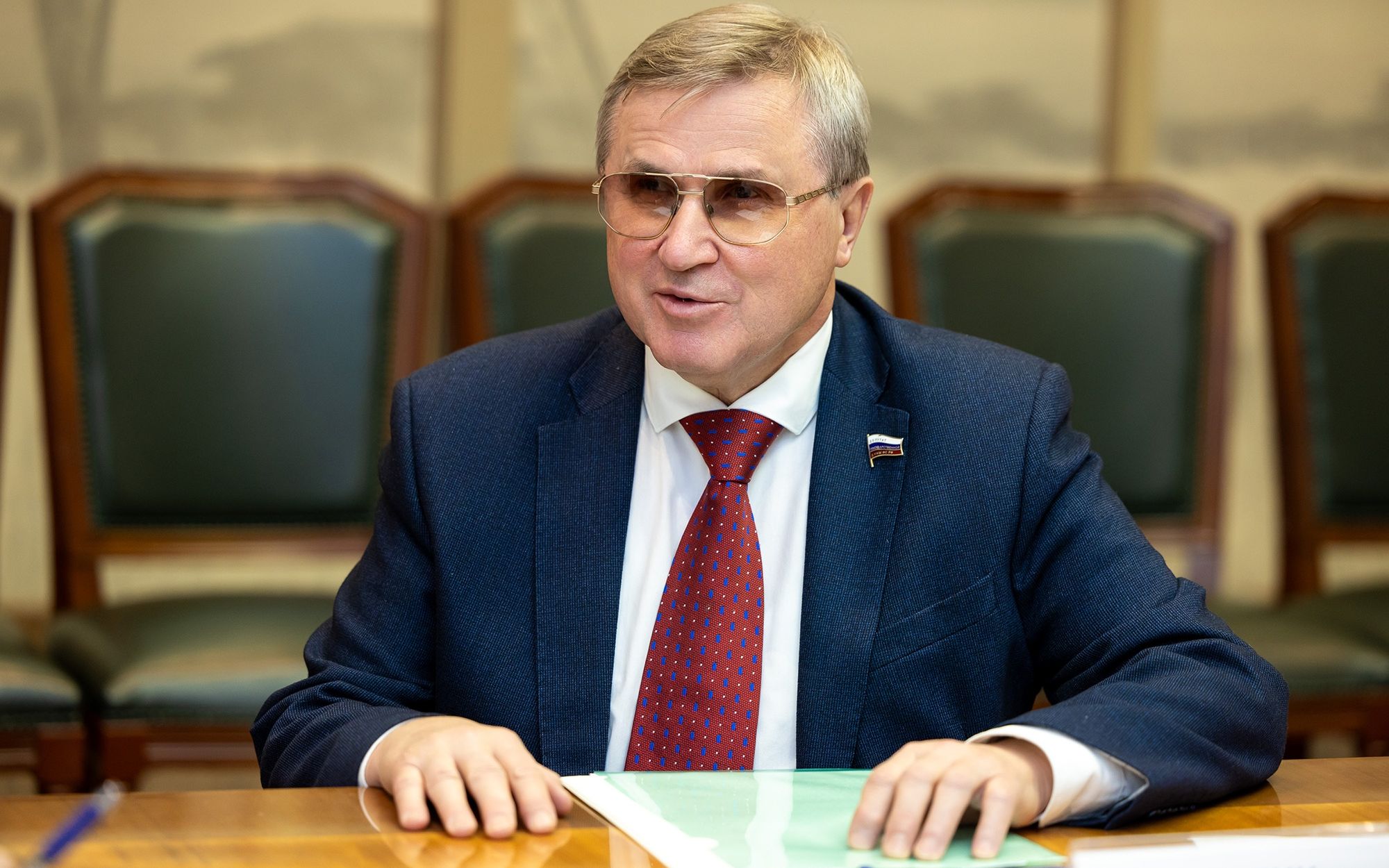 Олег Смолин: «В стране должны работать обе системы — инклюзивного и коррекционного образования»