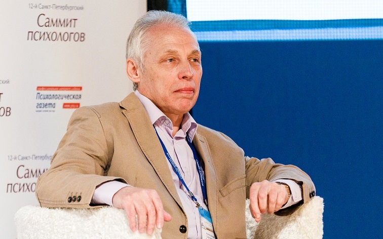 Александр Баранников: «Жизнь обычного человека требует большого мужества»