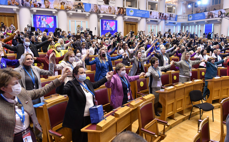 Женское лидерство обсудили на Третьем Евразийском женском форуме