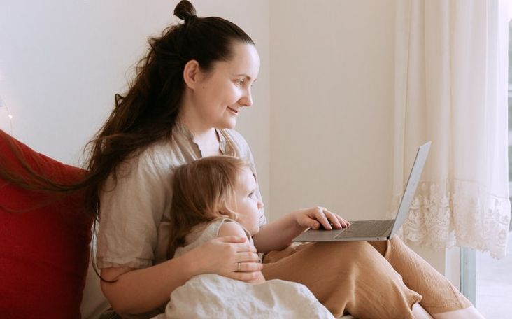 Психологи проведут бесплатные вебинары для родителей