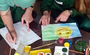 Психологи исправительной колонии занимаются с осужденными арт-терапией