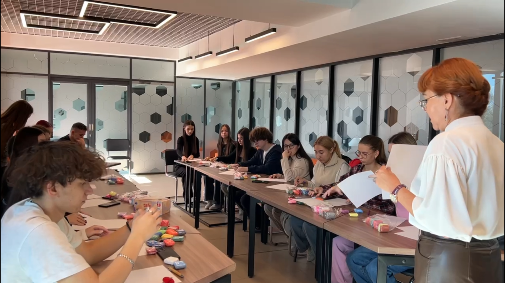 Основная иллюстрация