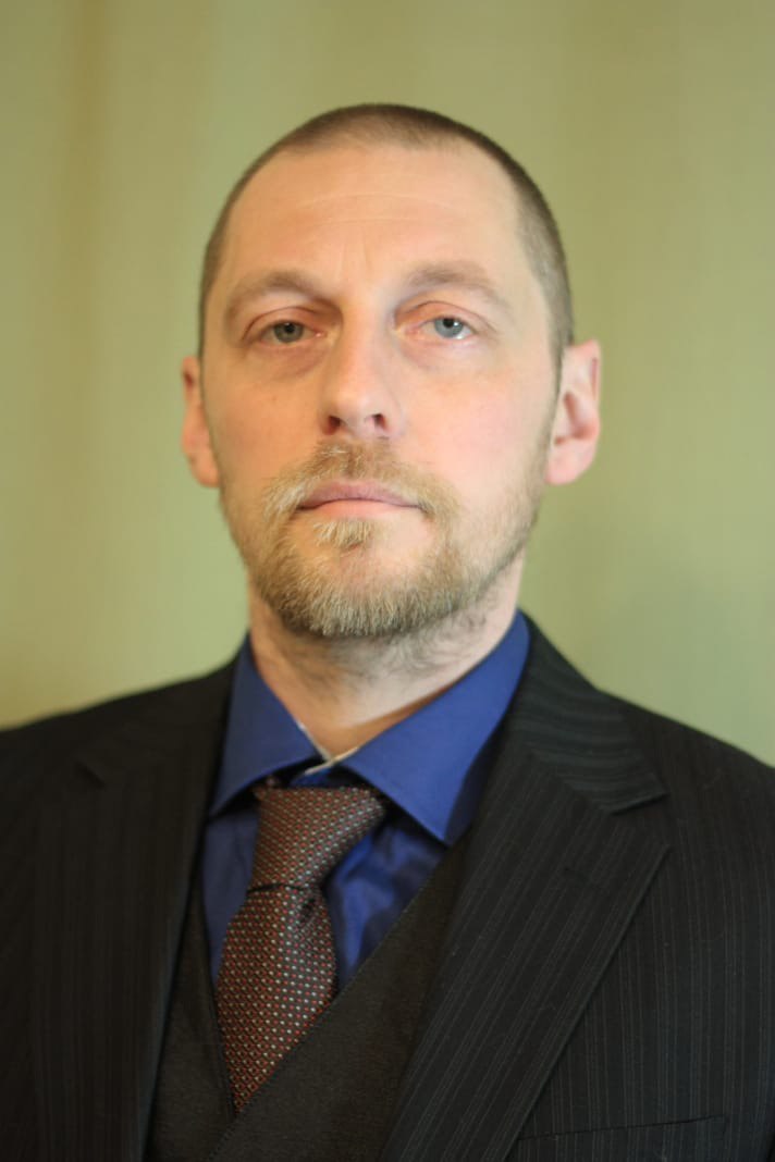 Александр Юрьевич  Иванов