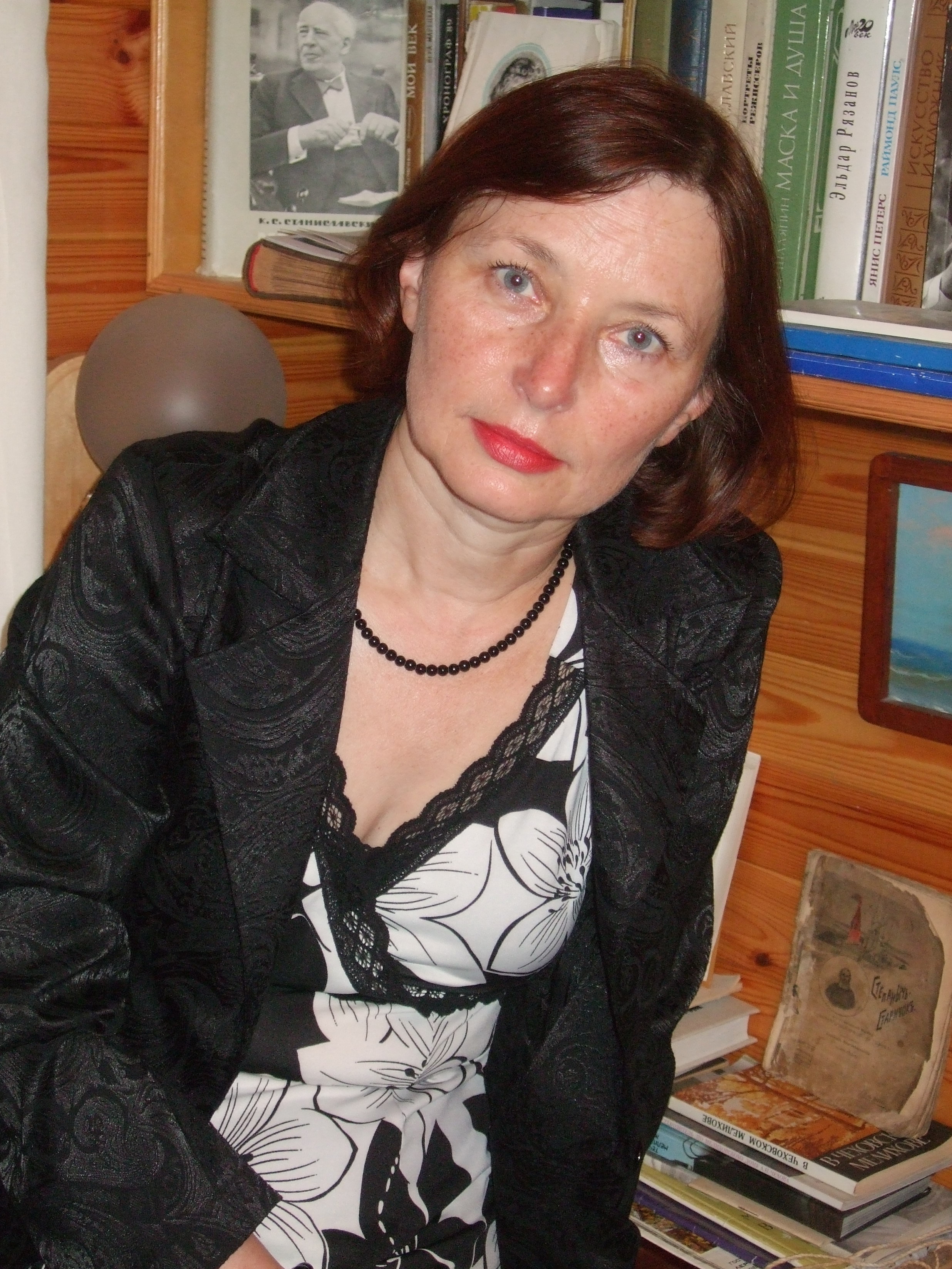 Алла Борисовна Холмогорова