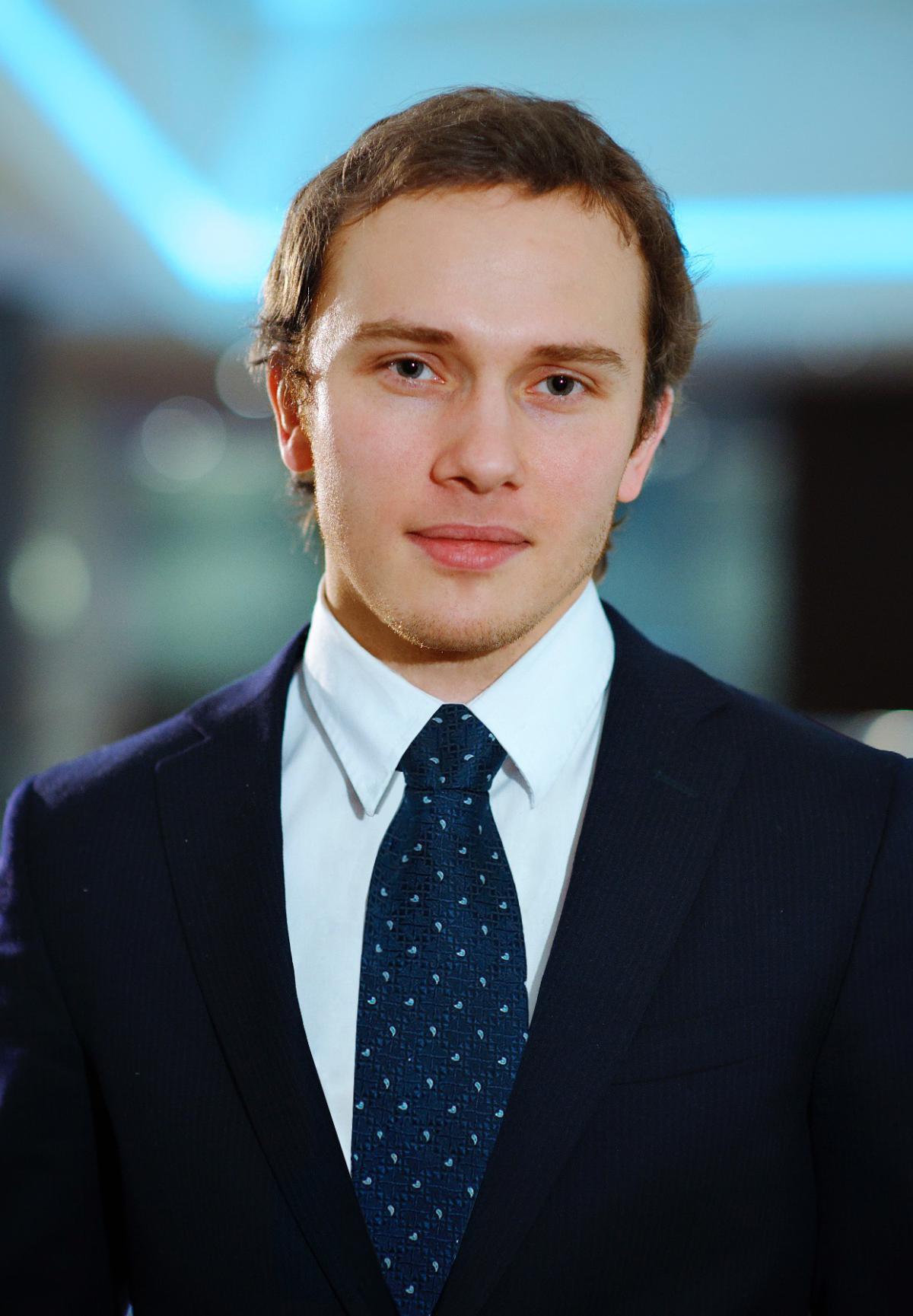 Денис Николаевич Иванов